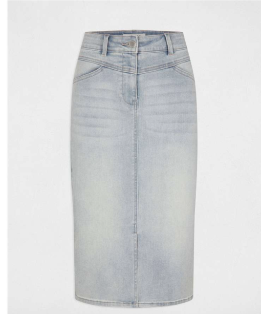 spijker rok lang strech is een rok van een mooie jeans kwaliteit met veel strech in de stof verwerkt voor extra draagcomfort De taille zit gemiddeld hoor en ook door de strech erg comfortabel aan de voorkant van de rok zit een klein splitje Zit je tussen de maten in ga dan voor de kleinere omdat spijkerstof waar deze onder druk staat bij de billen en heupen altijd nog een halve maat uitloopt.